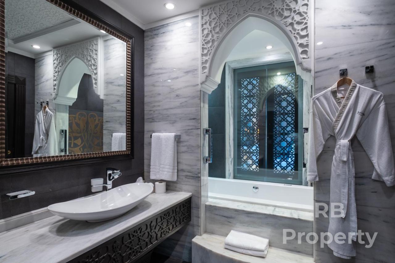 Zabeel Saray Royal Residences Lagoon Villa Dubai Exterior foto